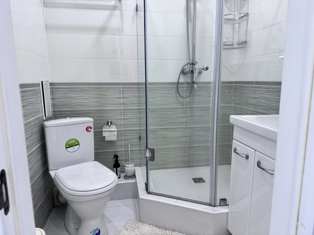 1K Na Krestyyanskoy 27/1 Flat