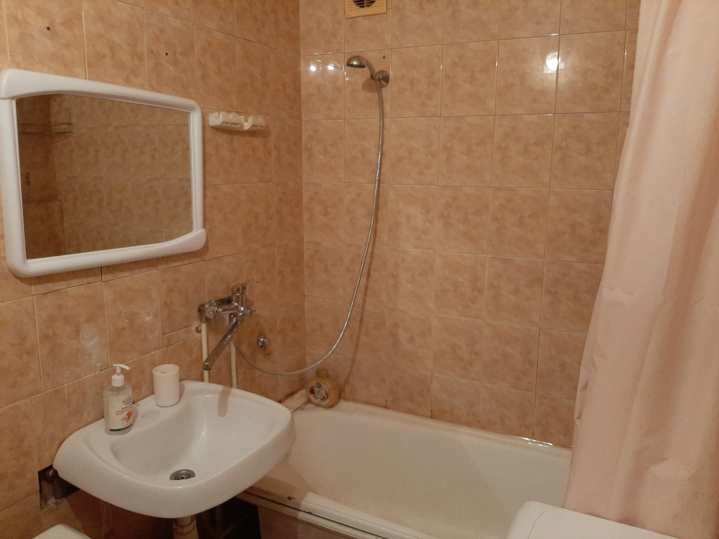 Zhukova 46 Flat