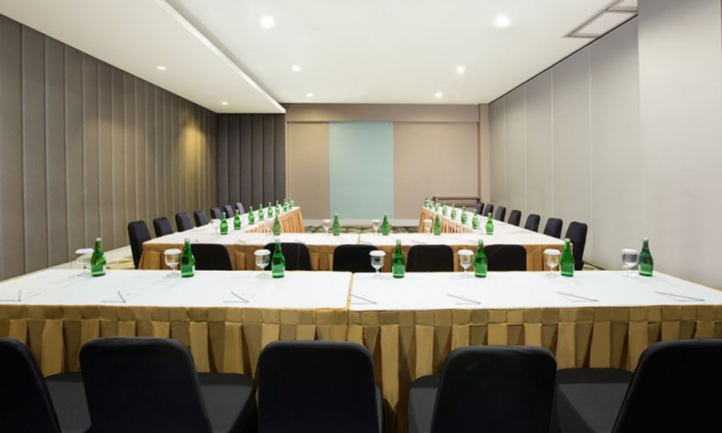 Отель Nemuru Grand Bellevue Radio Dalam