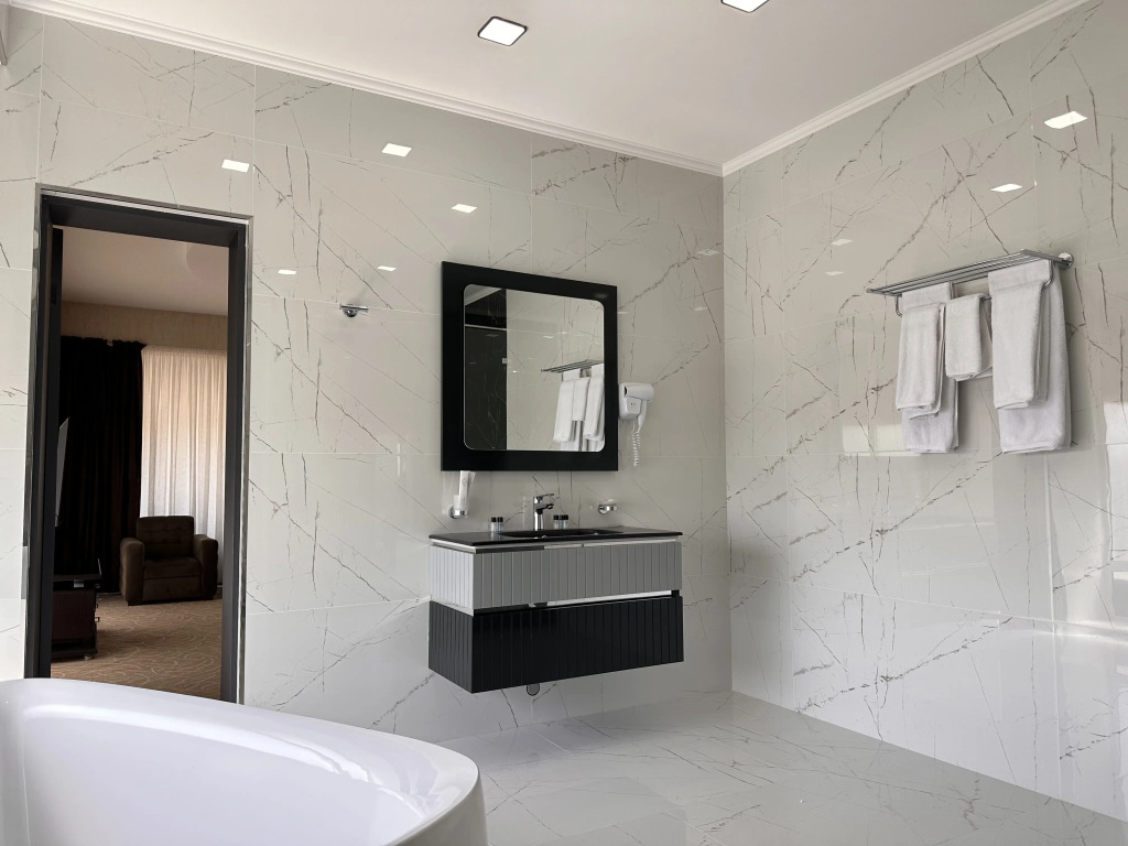 Astor Hotel