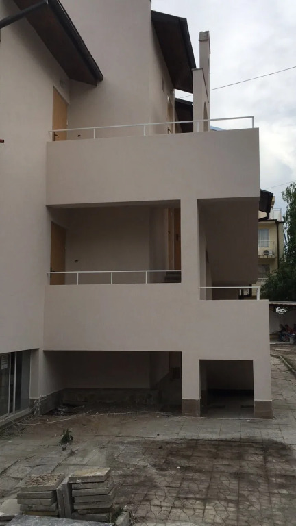 Siana House