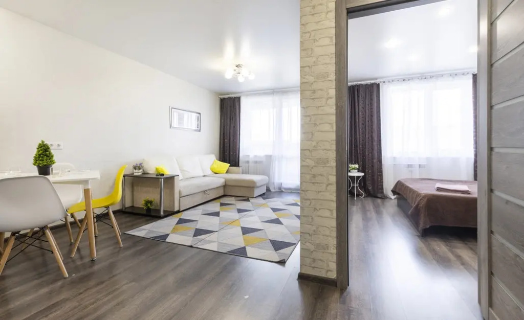 Апартаменты Prince Apartments на Проезде Северный Власихинский 104 (200)