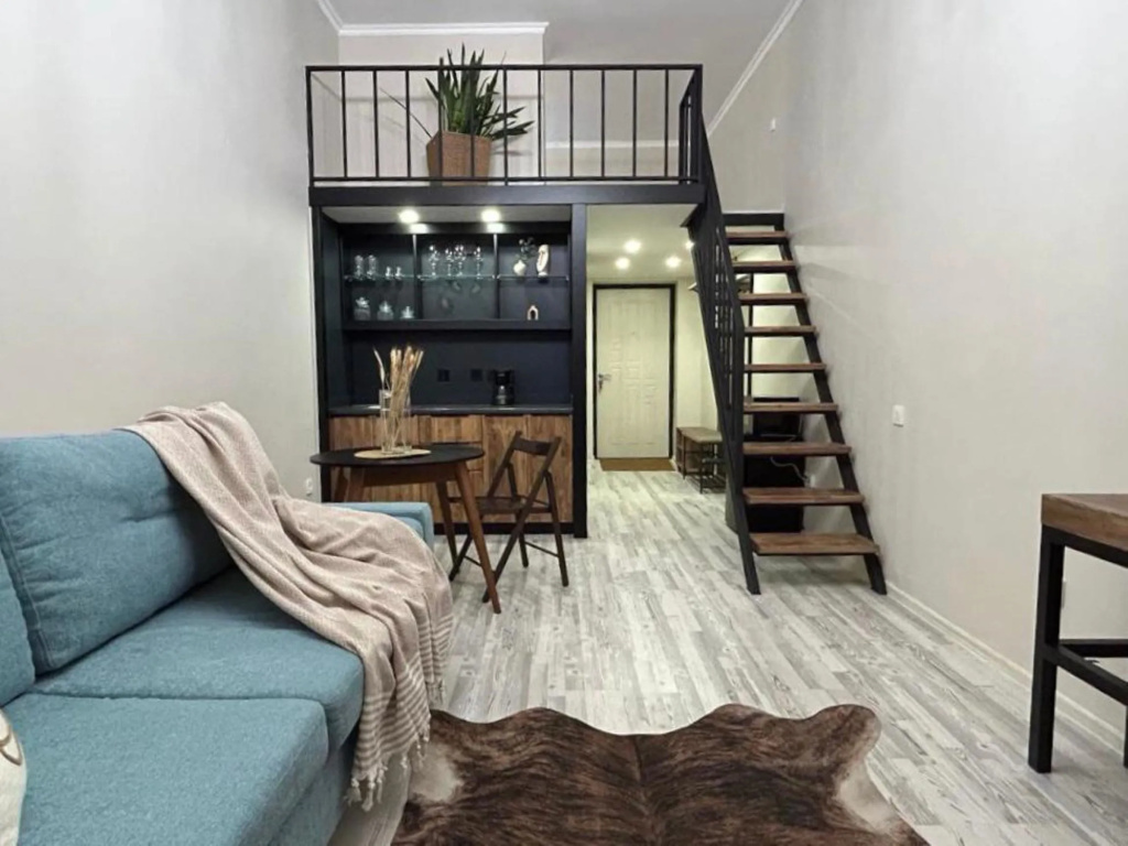Апартаменты Двухуровневая студия Loft в центре города