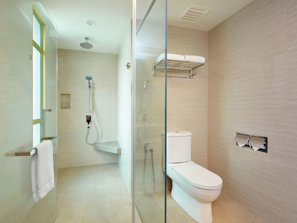 Sunway Lagoon Hotel , formerly Sunway Clio Hotel