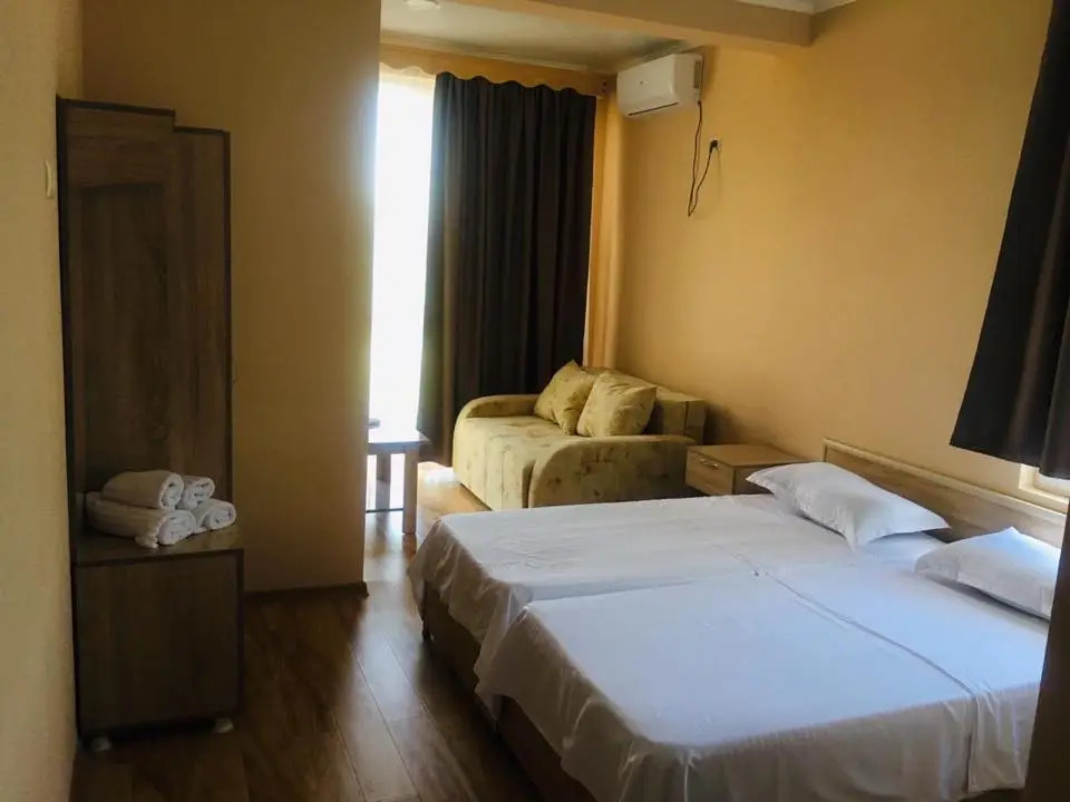 Ippa S Plaza Hotel