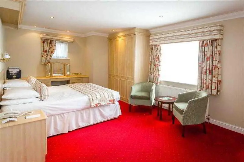 Consort Hotel, Urban Spa & Glamping Pods
