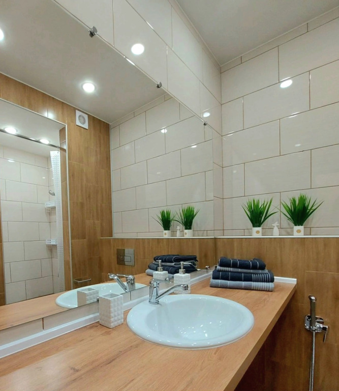 Квартира RoomyRoom Самоцвет