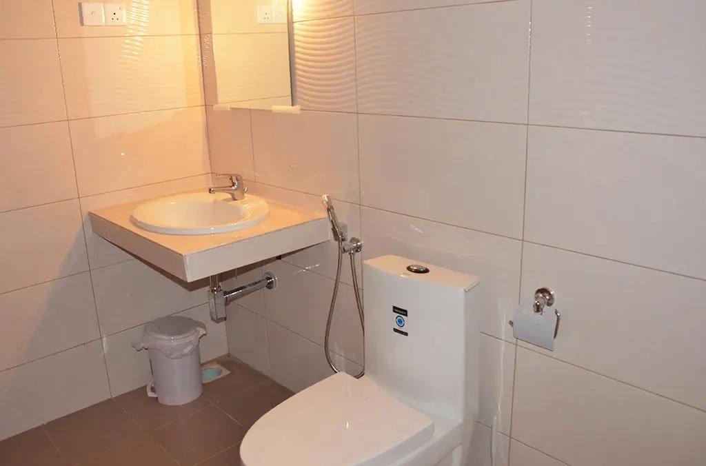 Airport Villa