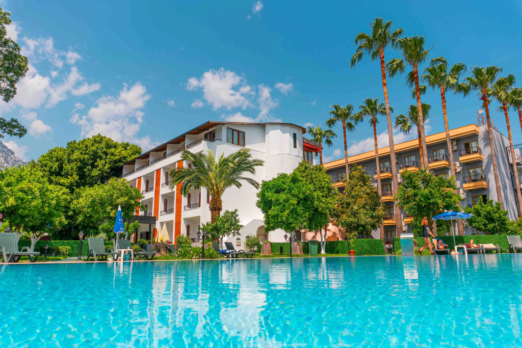 Отель Belpoint Beach Hotel