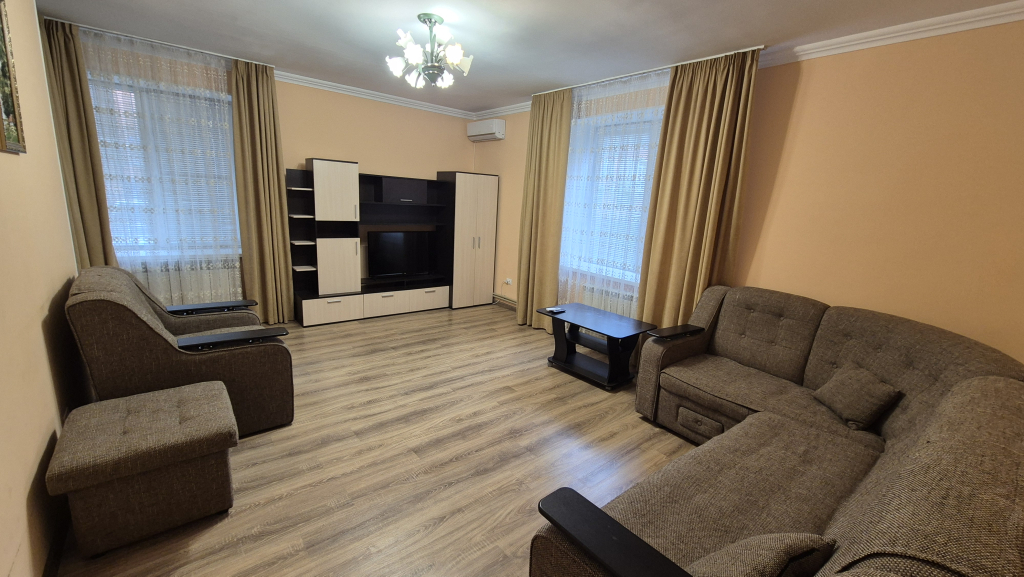 Квартира на Кырджалийской 8