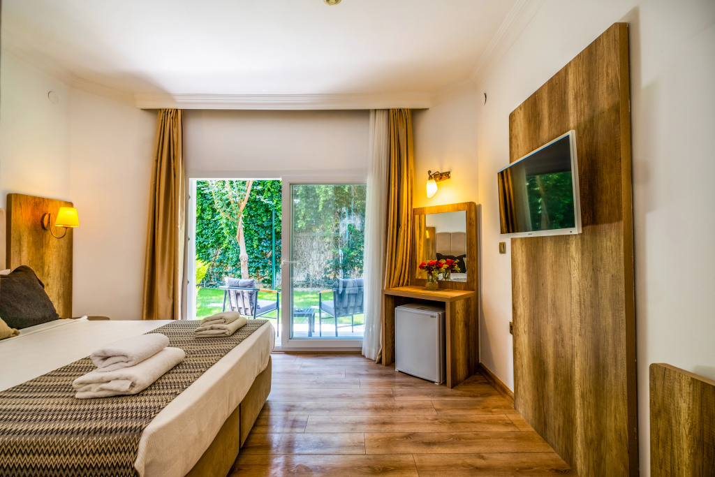 Отель Costa Bodrum City