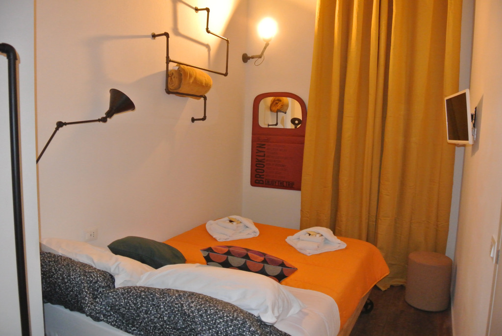 Code Rent A Room