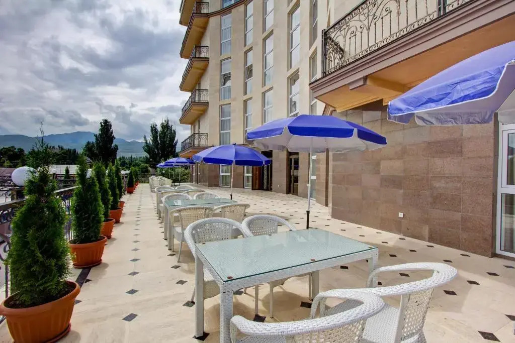 Karagat Hotel / Карагат
