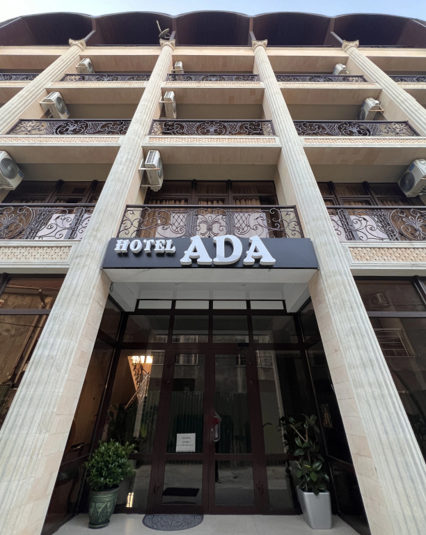 Отель Ada