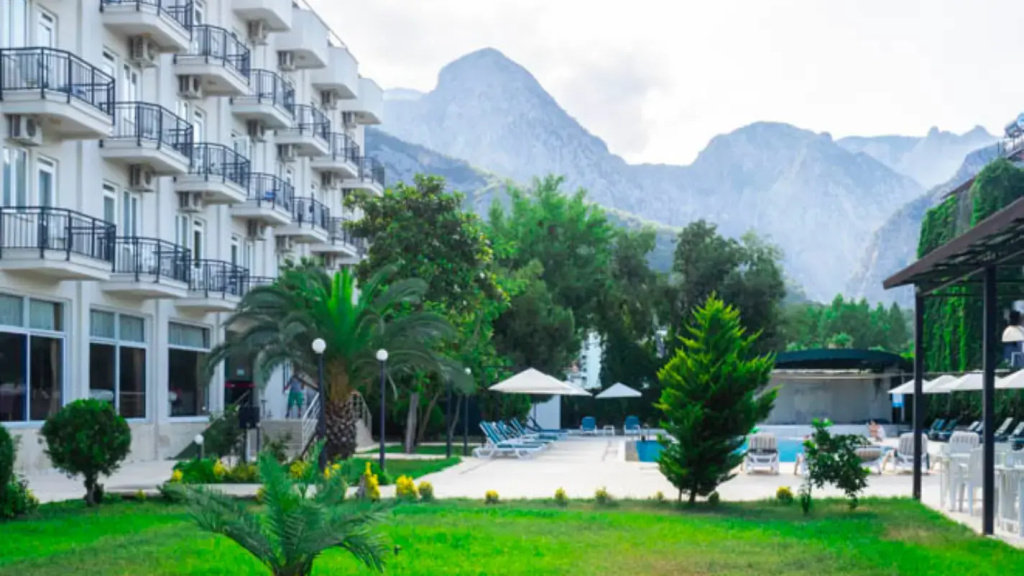 Tal Beach Hotel