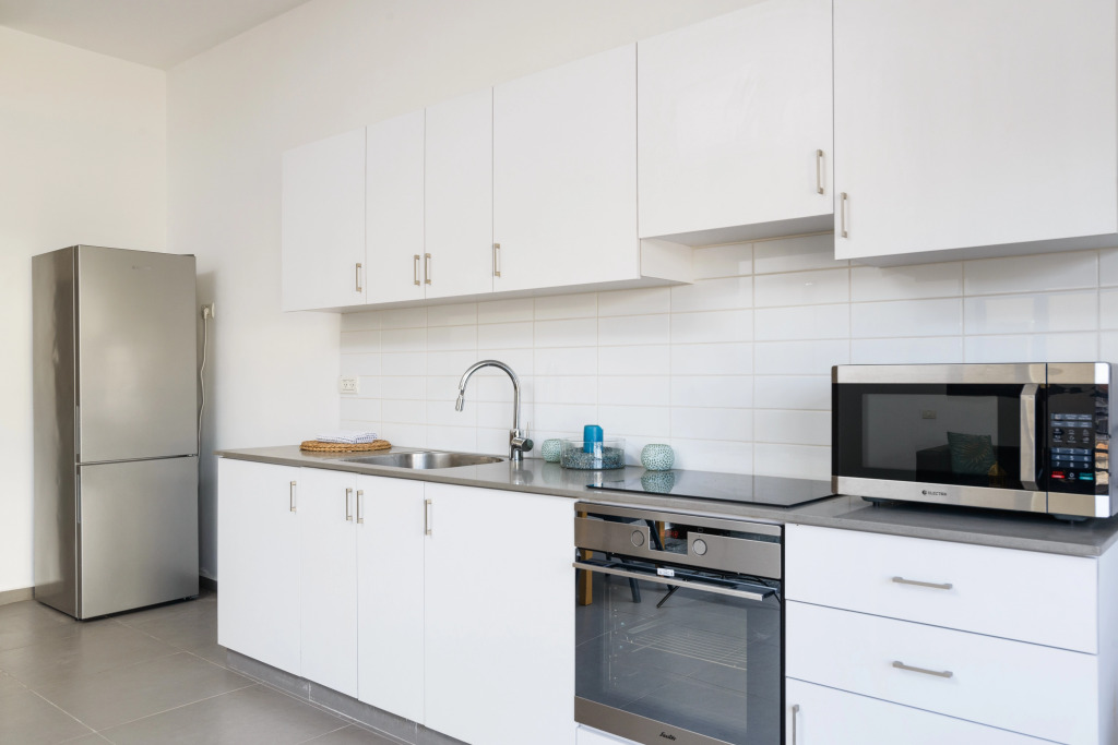 Апартаменты New & Bright 2BR with Balcony near Beach by FeelHome