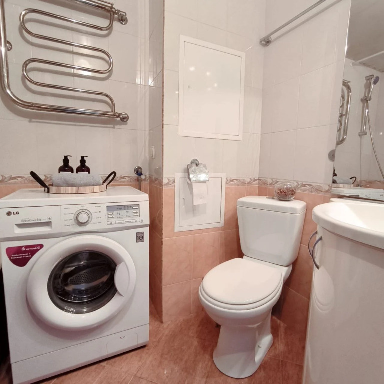 Просторные апартаменты Lora Home на Пражской