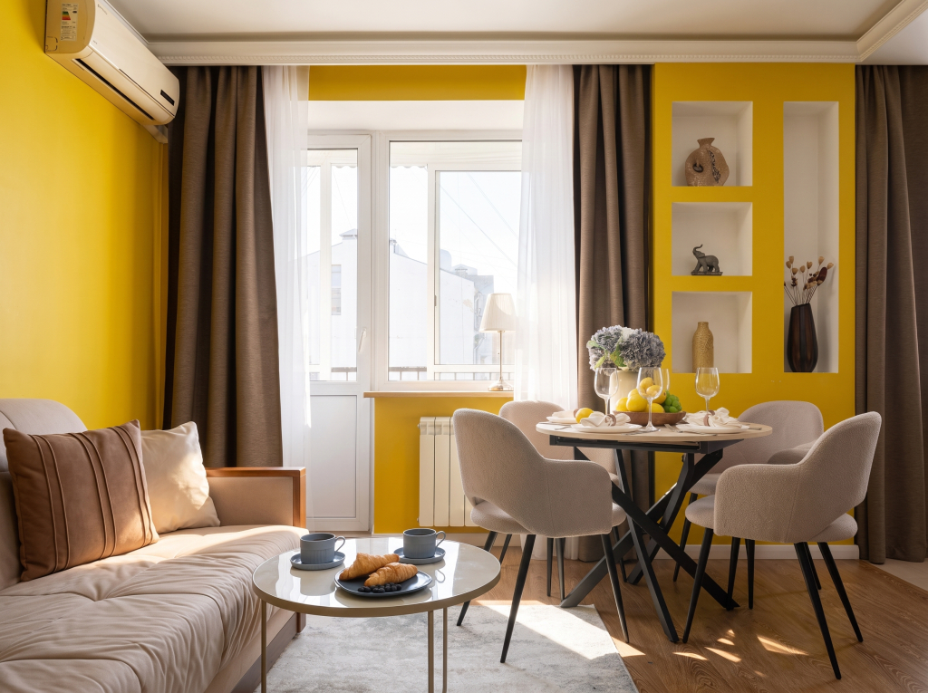 Sredi Usadeb U Chistykh Prudov Flat