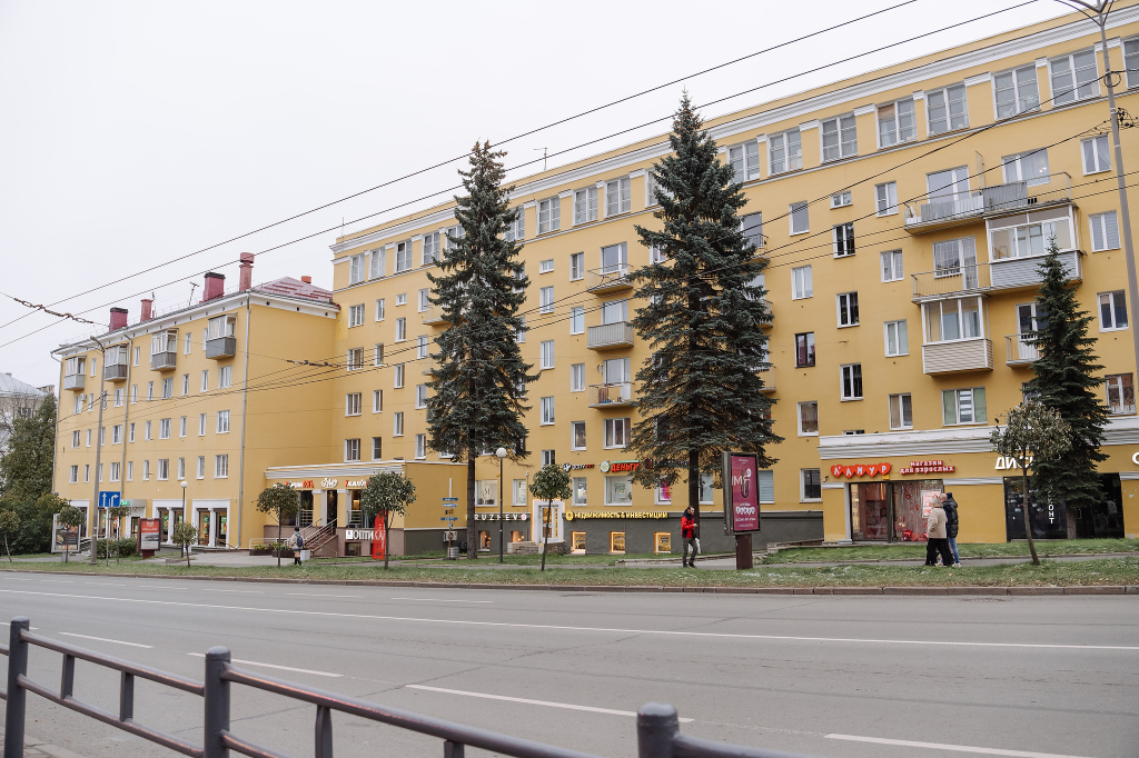 Апартаменты 9 ночей Ленина 15 №2