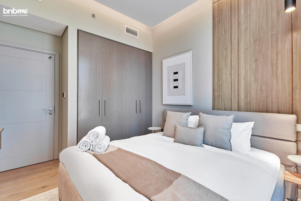 Апартаменты Bnbmehomes  Lux Haven Burj View Opera District - 1408