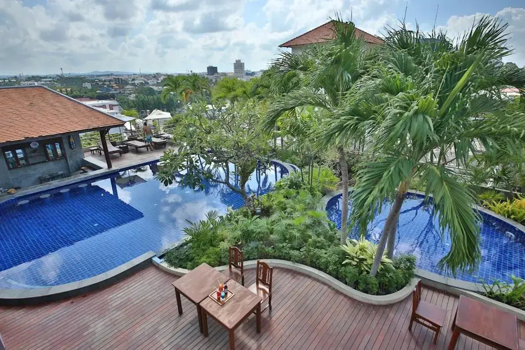 Sunshine Vista Hotel