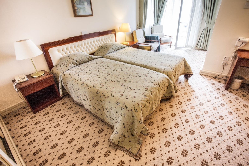 Dome Hotel