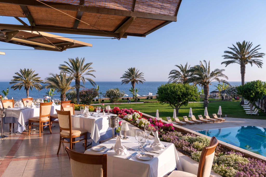 Отель Constantinou Bros Athena Royal Beach