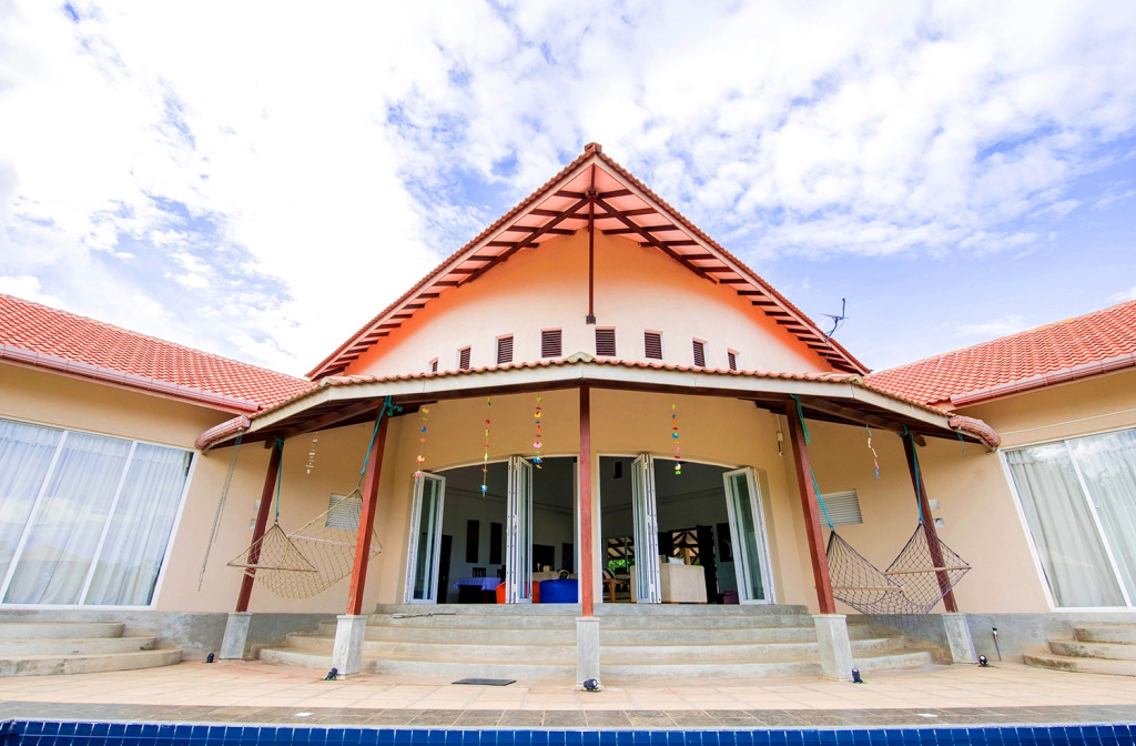 Отель Kayjay Beach House