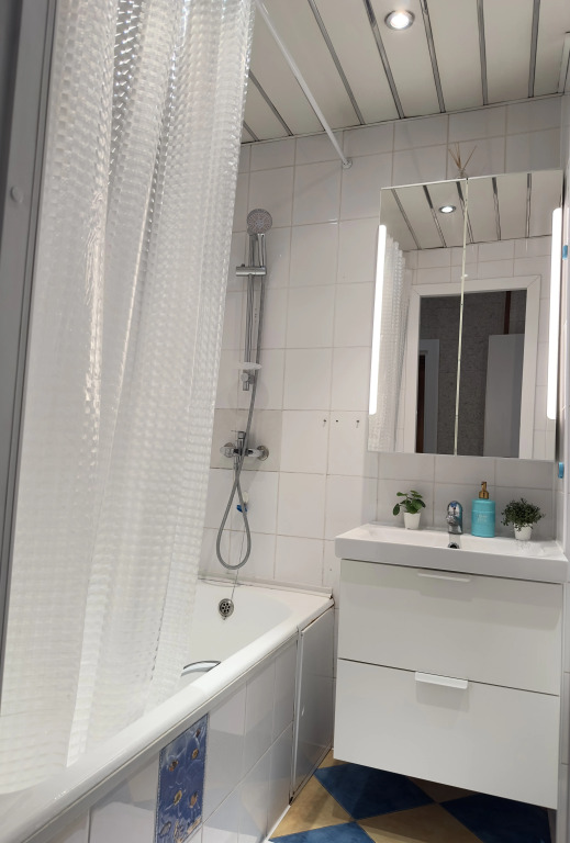 Ryadom S Onkologicheskim Tsentrom Flat