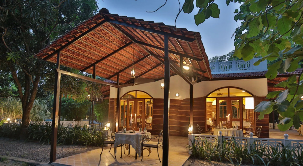 Отель Jaagir Lodge Dudhwa