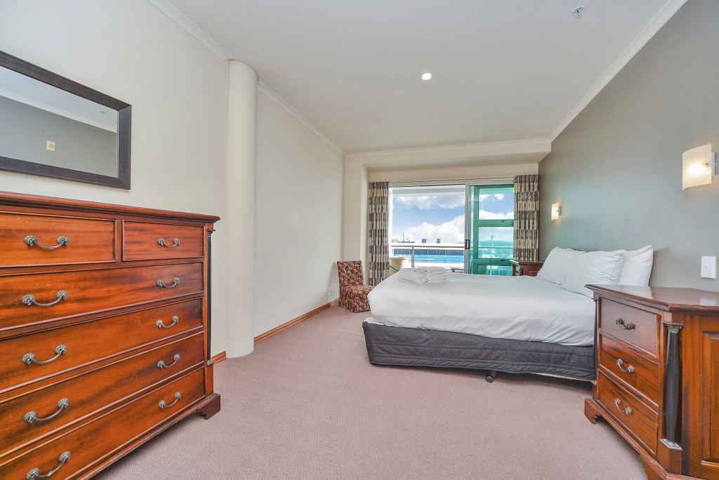 Апартаменты Waterfront Suites in the Heart of Auckland