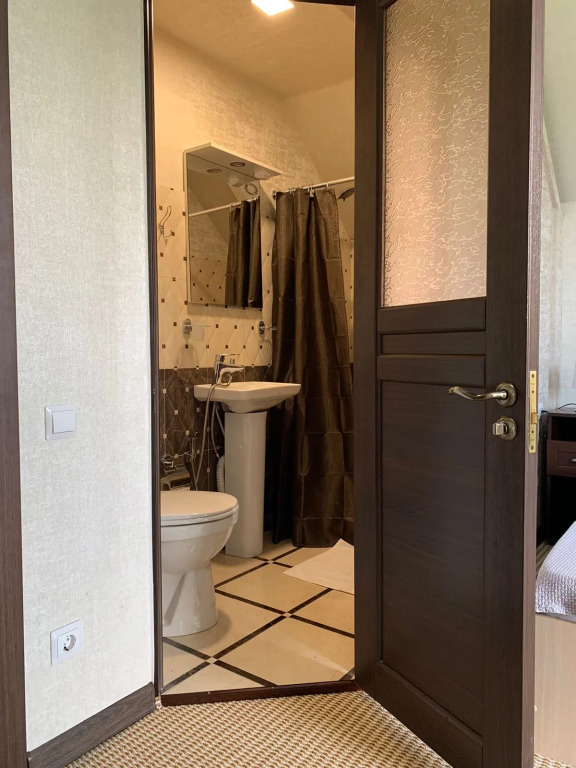Machara Bich Guest House