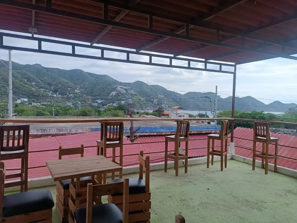 Отель Taganga Tropical House