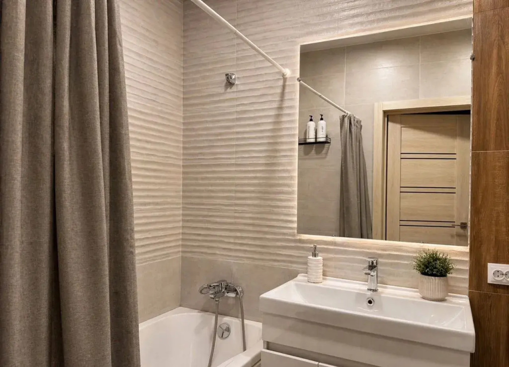 Квартира на улице Крымской Весны 5к5