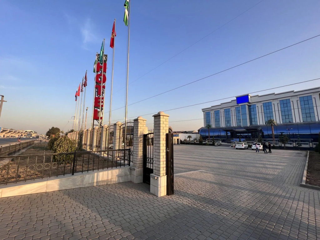Ada Hotel