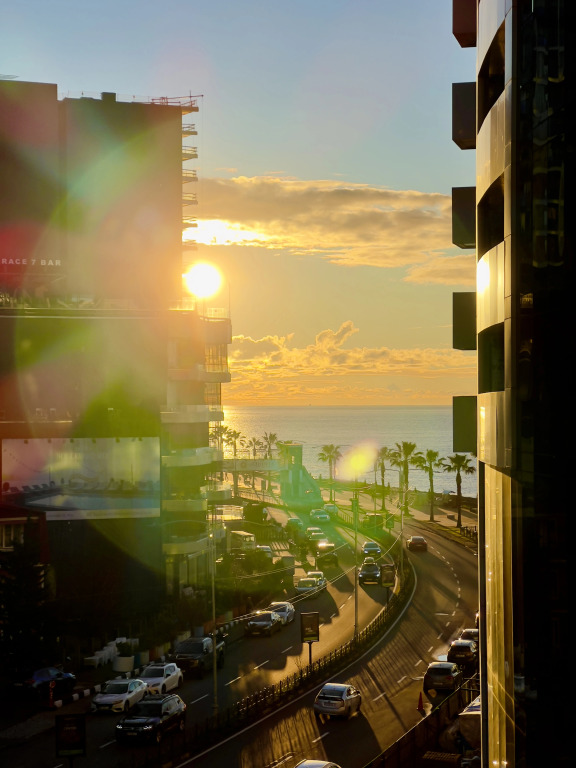Апартаменты просторные с боковым видом на море в Batumi View