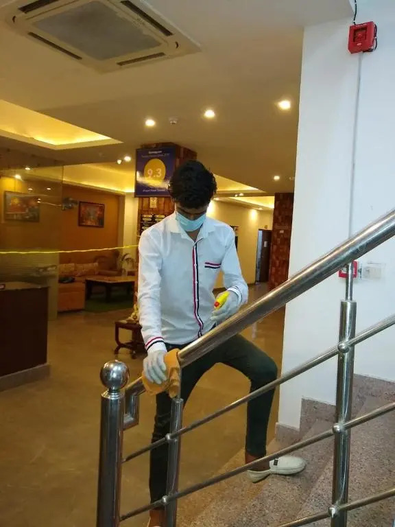 Townhouse Yashobhoomi Formerly Hotel Grand Tashree
