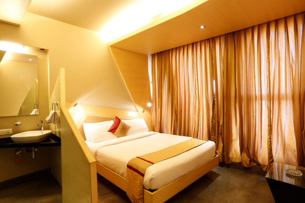 Отель Dragonfly - The Art Hotel