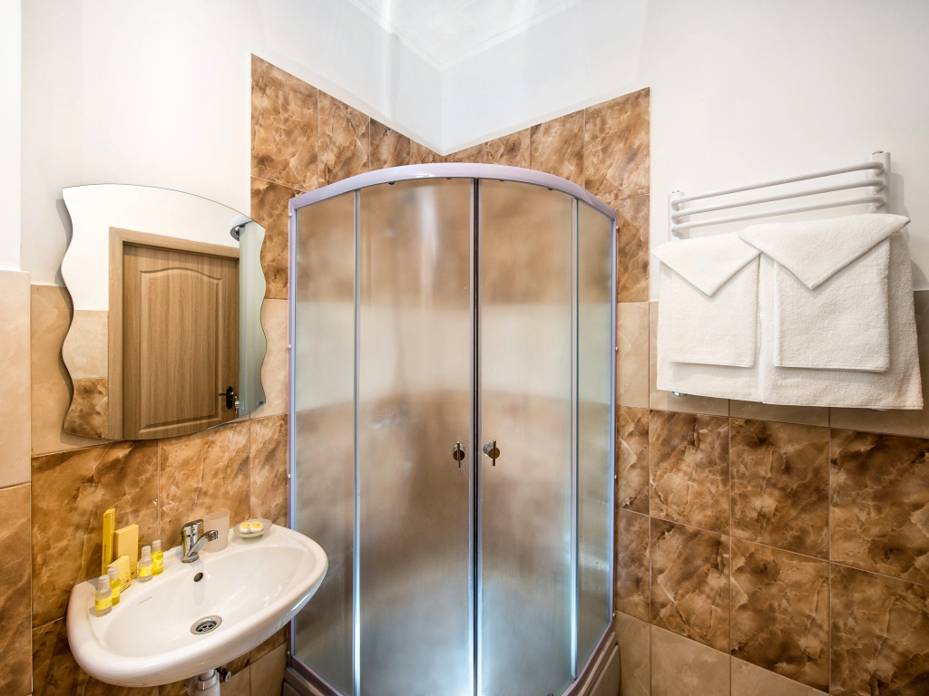 Lviv Central Jam Hotel