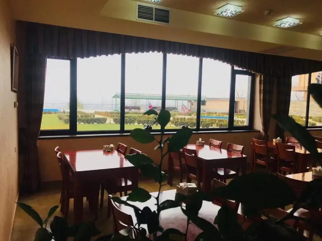 Nare Hotel