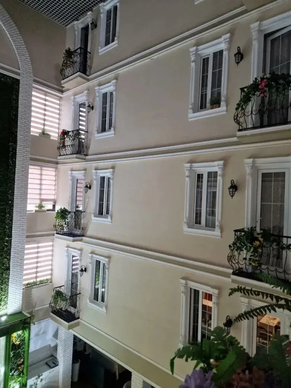 Grand Villa