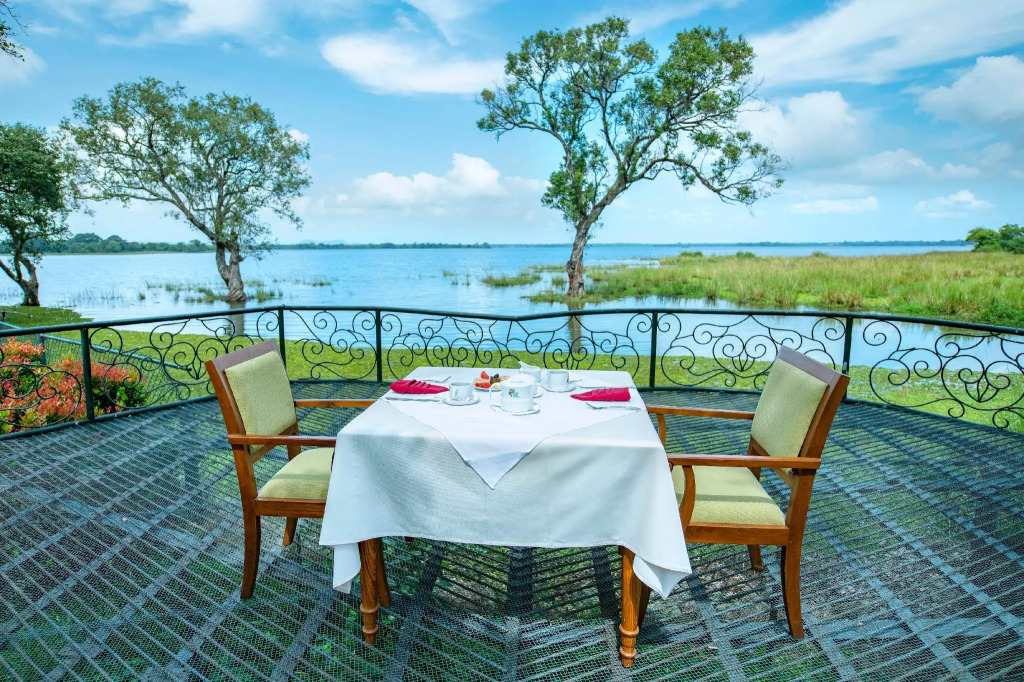 Hotel Sudu Araliya