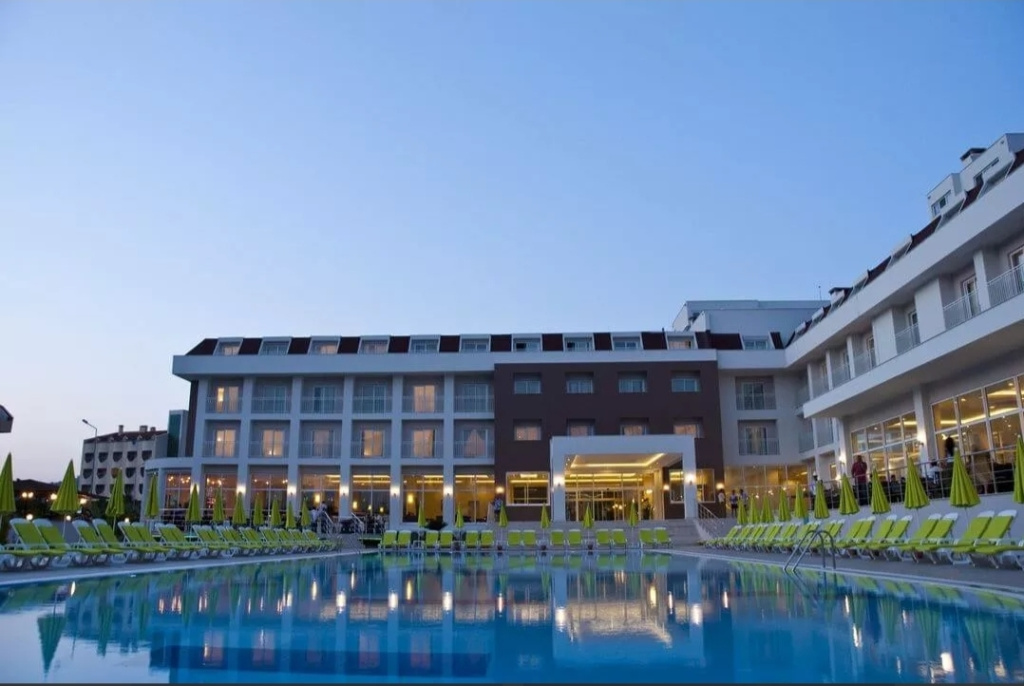 White Lilyum Hotel - All Inclusive