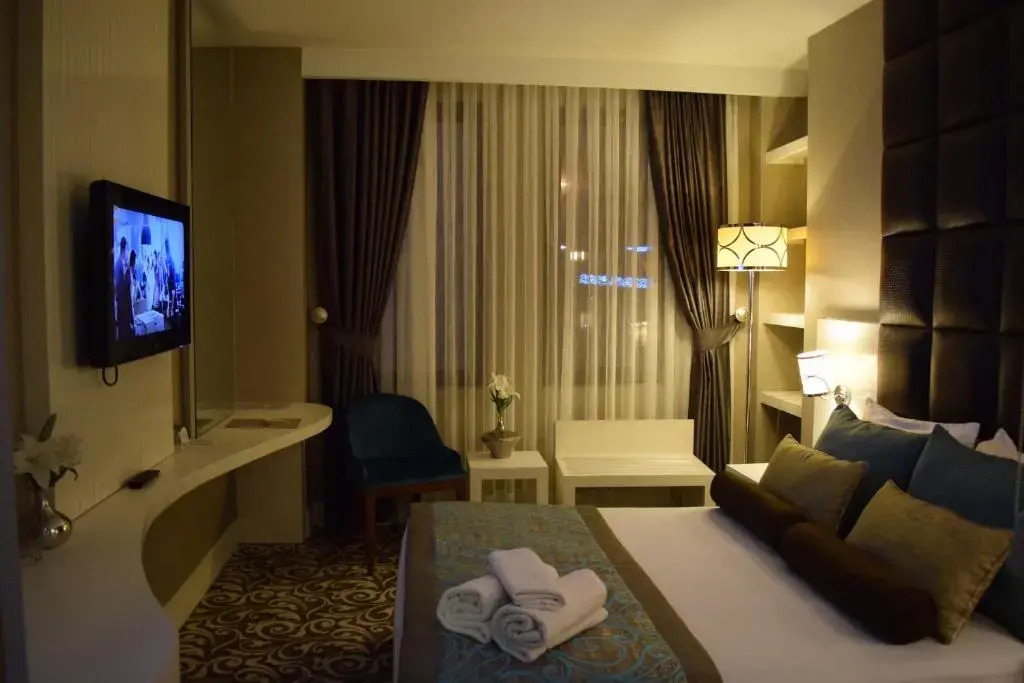Отель Таксим Лайн / Linada Hotel Taksim
