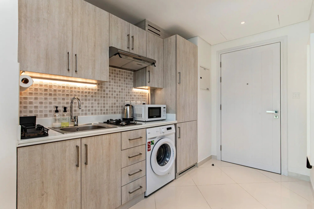 Апартаменты Modern and Cozy Studio | Seven Palm Prime Location