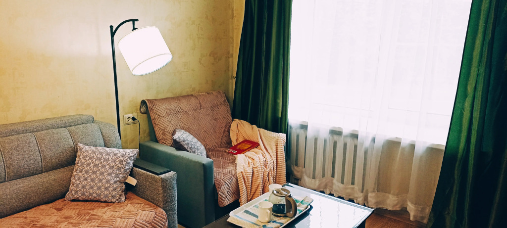 Квартира Двухкомнатная у Невы
