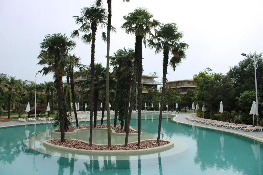 Dreamland Oasis Aparthotel