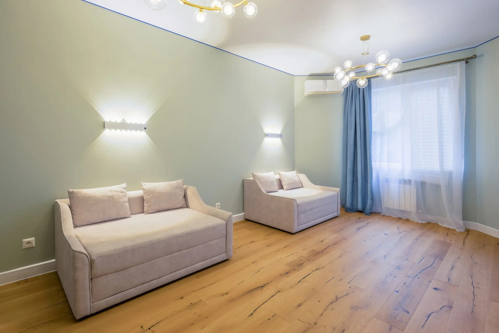 Квартира MyHomeYourHome на Невской 19