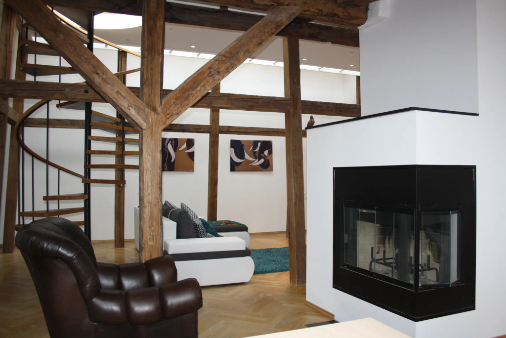Апартаменты Deluxe Old Town 3BR Home
