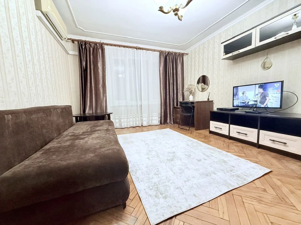 Квартира большая у Ленинградского рынка
